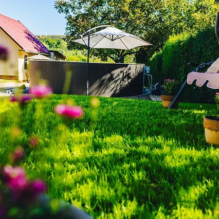 Szoloszem Vendeghaz Holiday home *